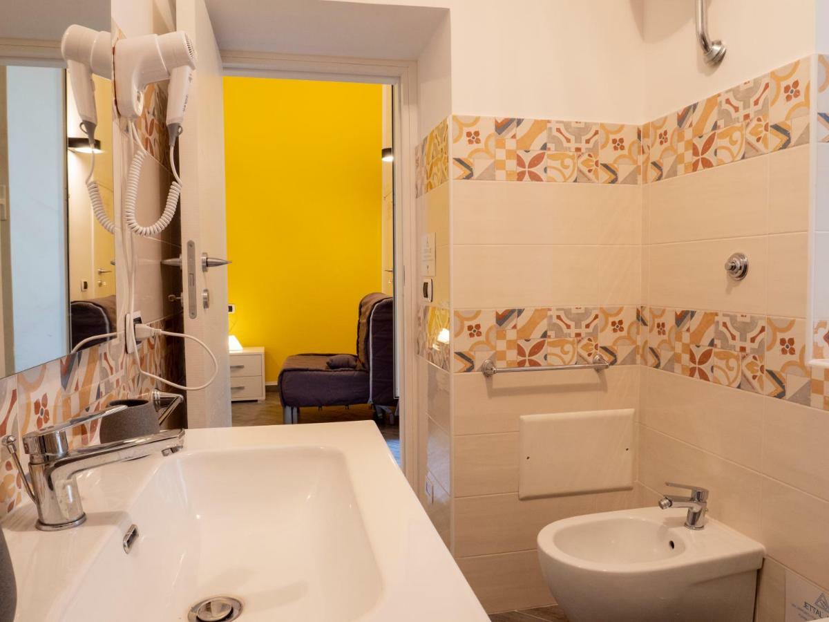 B&B Cosmoneapolitan Oda fotoğraf
